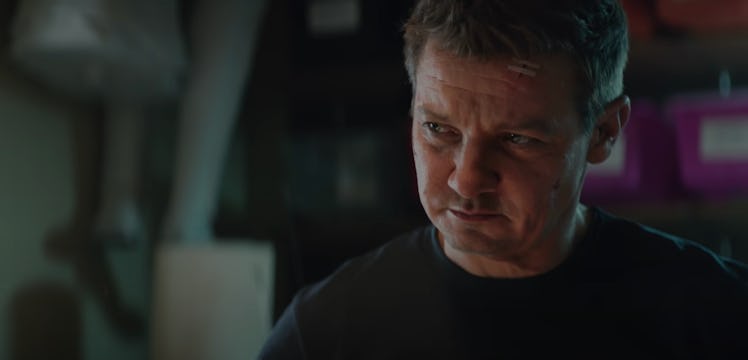 Jeremy Renner as Clint Barton in Hawkeye Episode 6