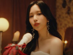TWICE's Mina dropped a cover of Sia's 2017 holiday single, "Snowman."