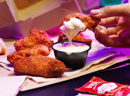 How To Get Taco Bell's Crispy Chicken Wings In January 2022 How To Get Taco Bell's Crispy Chicken Wings In January 2022