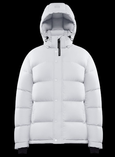 Jennifer Lopez's Aritzia Puffer Jacket Looks So Warm & Cozy