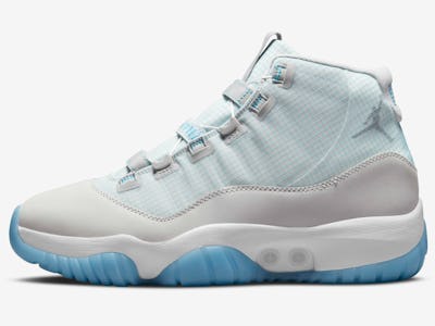 Jordan self 2025 lacing shoes