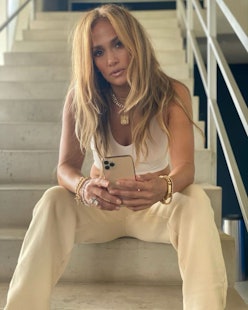Jennifer Lopez wears Les Tien sweatpants.