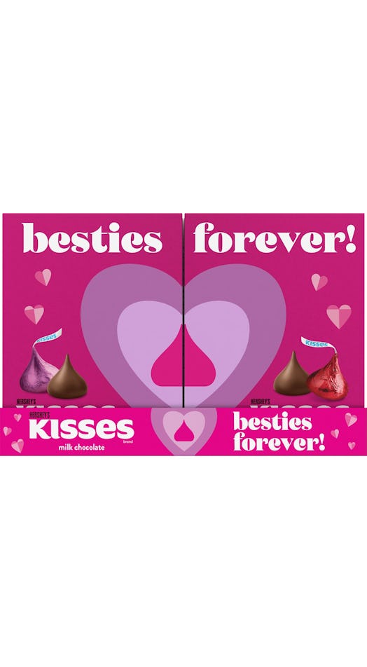 Take a look at the new Hershey's Valentine's Day 2022 chocolates.