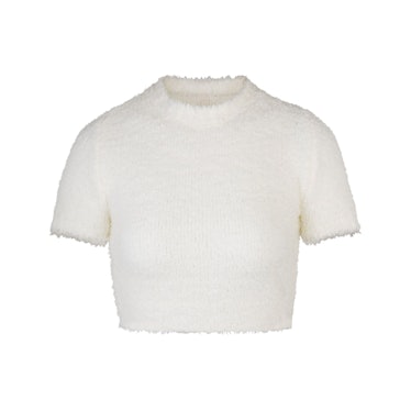 SKIMS off-white cropped T-shirt.