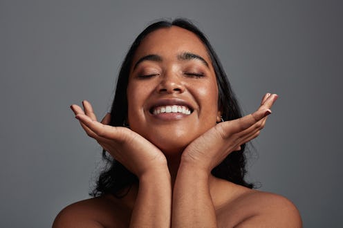 Here's how to use hyaluronic acid and retinol together for healthier, glowier skin.