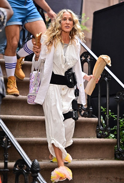 Sarah Jessica Parker filming 'And Just Like That...'