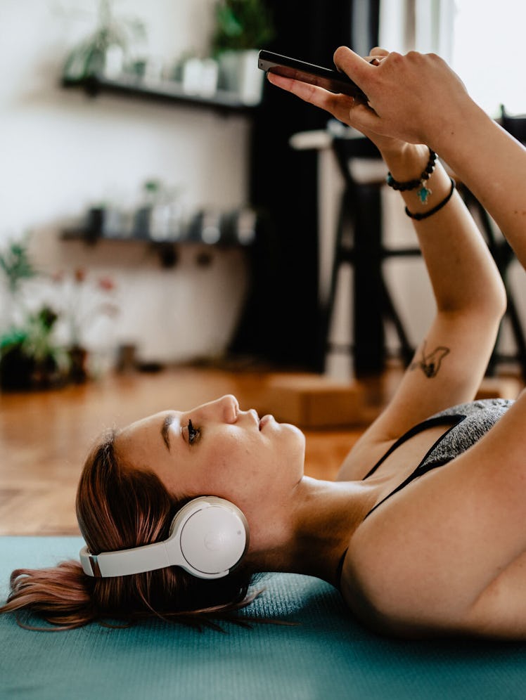 Try these free fitness app deals for your 2022 fitness routine and at-home workouts.