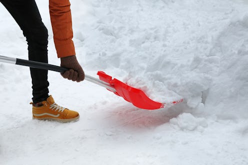 best gloves for shoveling snow