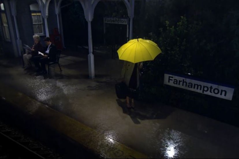 A yellow umbrella is one of the clues of the Mother's identity in 'How I Met Your Mother.'