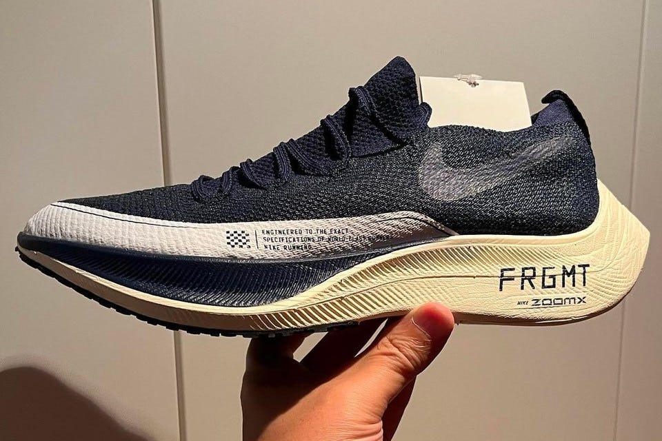 Nike vaporfly 4 outlet flyknit off white