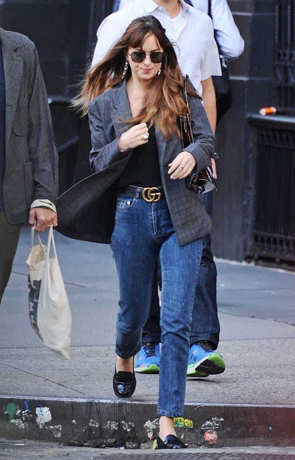 Celebrities wearing gucci belt bag sales