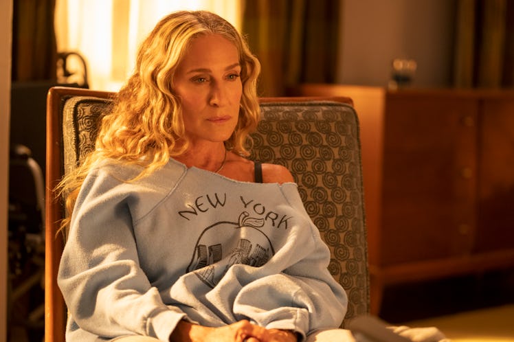 Carrie wearing a New York sweatshirt in And Just Like That...