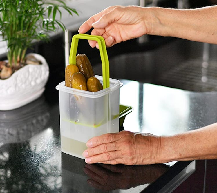 Home-X Pickle Storage Container with Strainer 