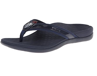 The 10 Best Sandals For Flat Feet
