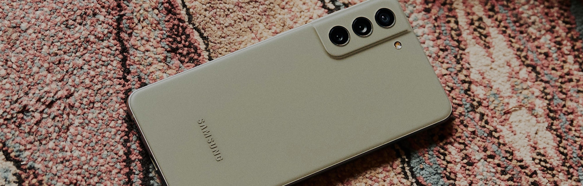 Samsung's Galaxy S21 FE 5G has a larger battery and 32-megapixel selfie cam