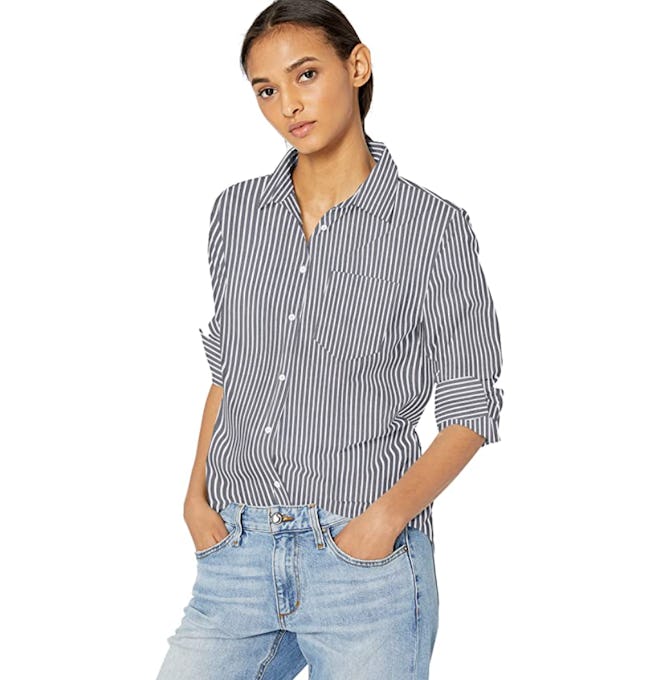 Amazon Essentials Classic-Fit Long Sleeve Button Down Poplin Shirt