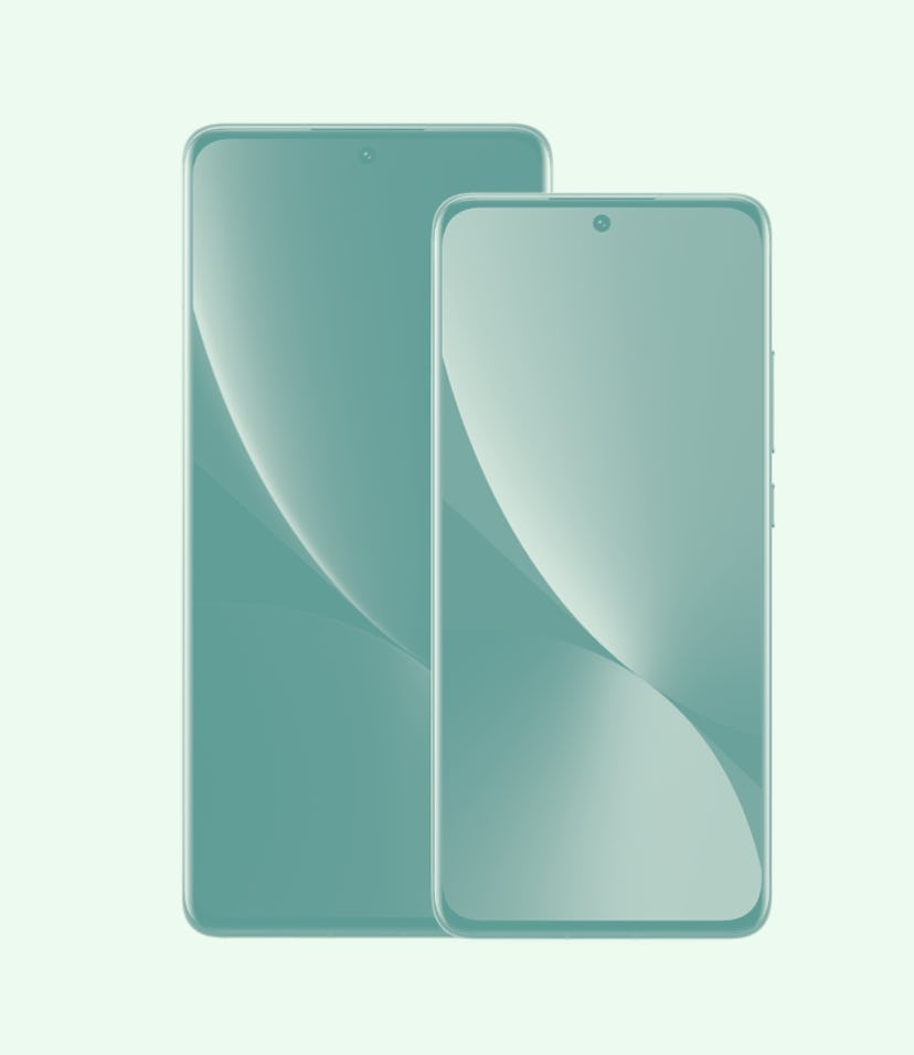 Xiaomi's 12 model (left) and 12 Pro model (right)