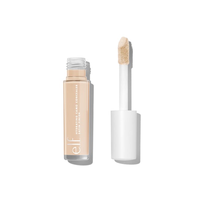 Hydrating Camo Concealer in Light Ivory