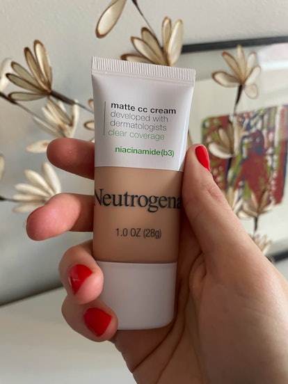 The Neutrogena Clear Coverage Flawless Matte CC Cream Review in its packaging