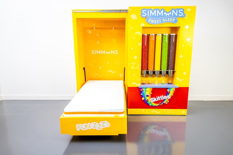 Here's how to get Skittles Simmons Sleep Bed.