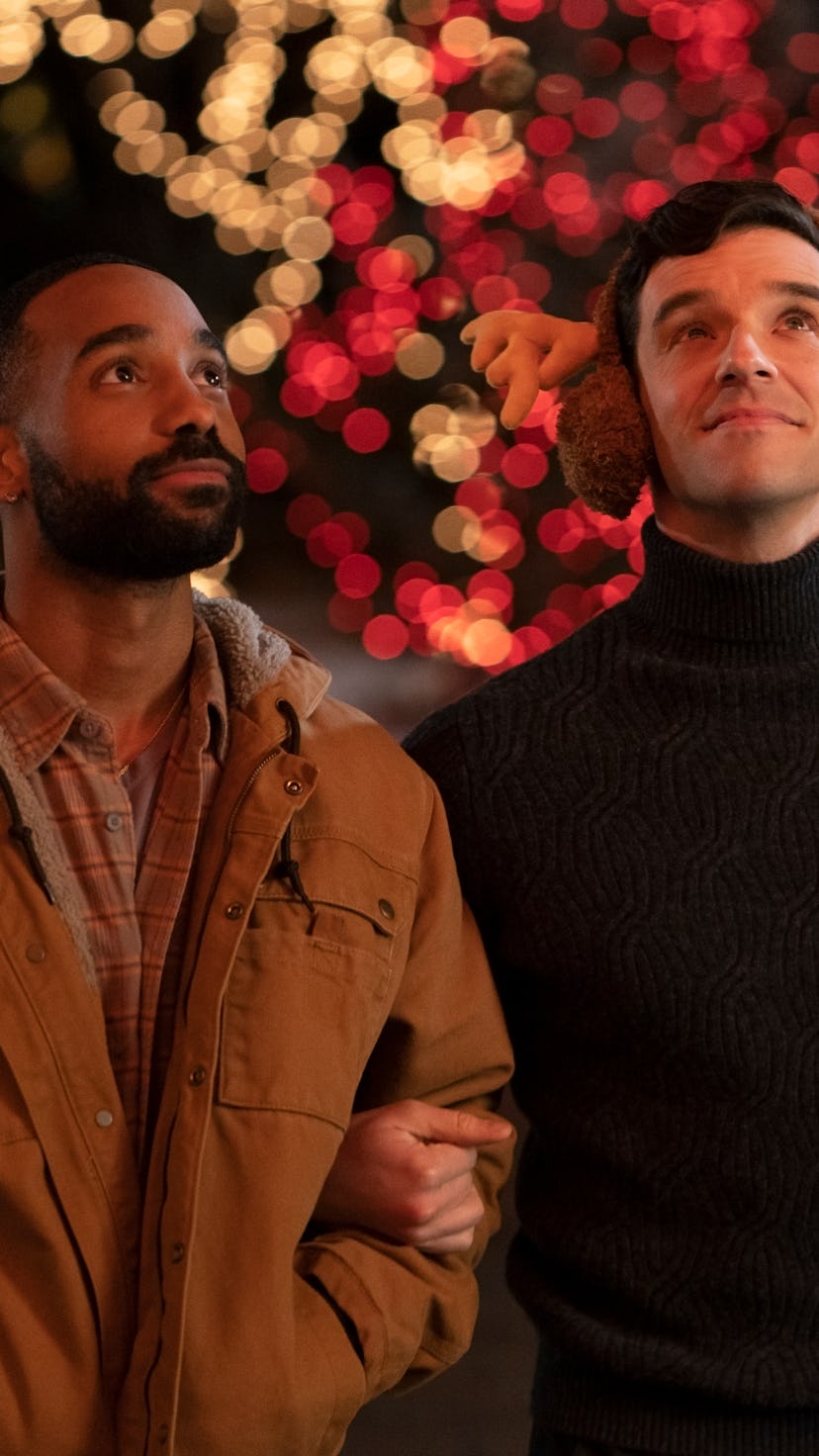 Philemon Chambers as Nick, Michael Urie as Peter, in Single All The Way