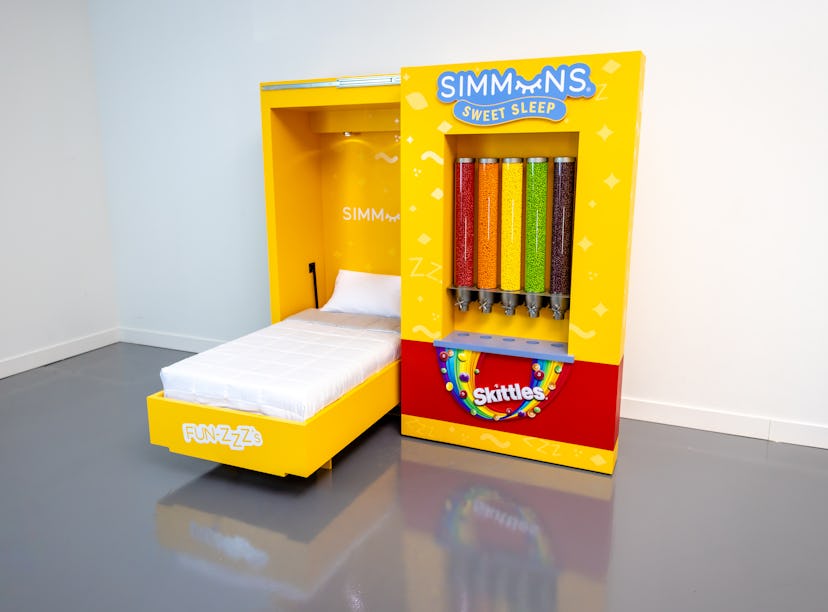 Here's how to get Skittles Simmons Sleep Bed.