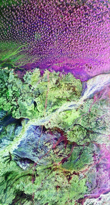 NASA imaging from the ‘90s shows the lost city of Ubar.