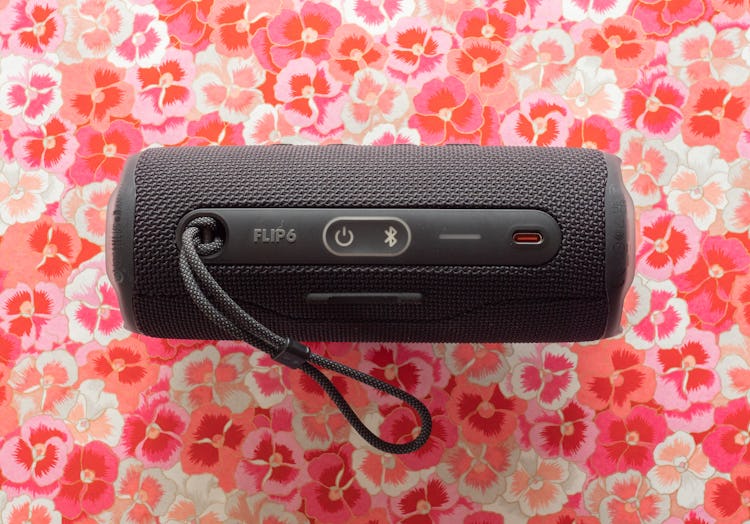 JBL Flip 6 Bluetooth speaker review