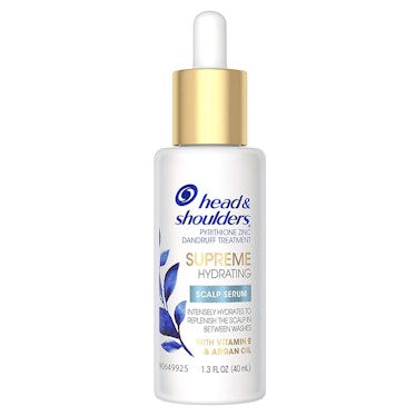 This Head & Shoulders serum is one of the best scalp moisturizers with anti-dandruff ingredients.