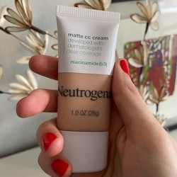 Neutrogena Clear Coverage Flawless Matte CC Cream