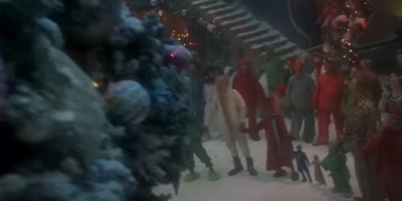 The Whos sang 'Welcome Christmas" in 'How The Grinch Stole Christmas (2000)'. 