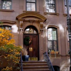 Carrie's apartment is a 'Sex and the City' filming location you can visit in NYC. 