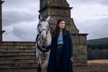 Rosamund Pike plays Moiraine in The Wheel of Time.