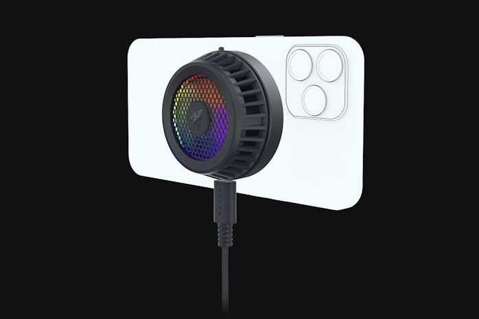 A look at Razer's cooling fan for smartphones 