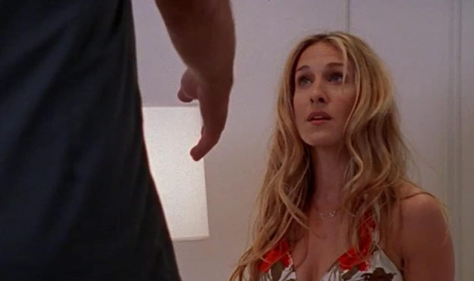 In season two, Bradshaw&rsquo;s curls morph into looser waves after her breakup with Mr. Big.