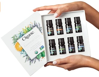Cliganic USDA Organic Aromatherapy Essential Oils Holiday Gift Set