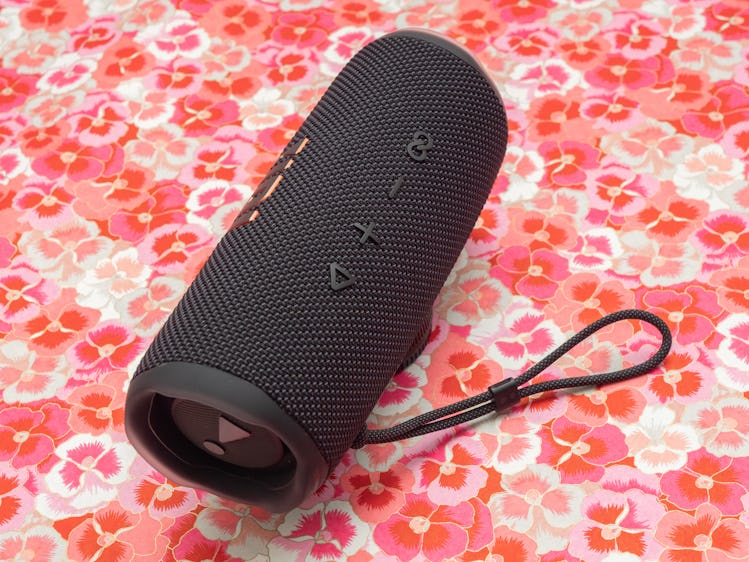 JBL Flip 6 Bluetooth speaker review