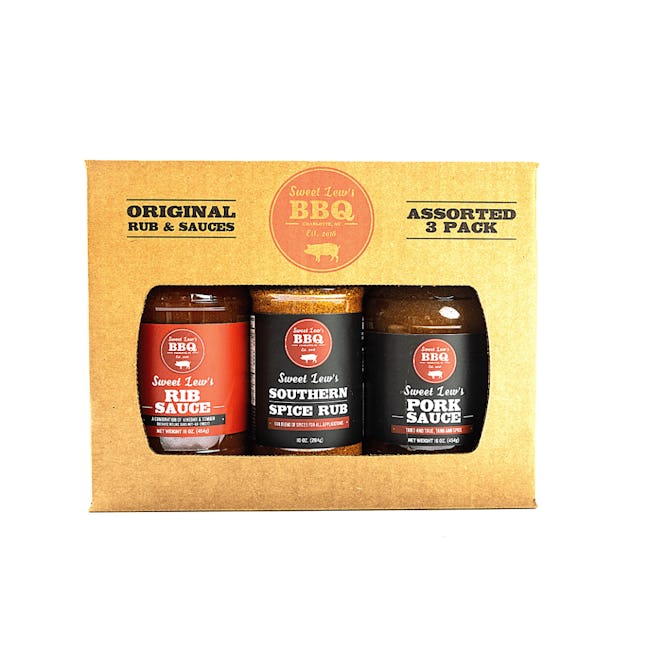 sweet Lew's bbq trio, pick your own sauces