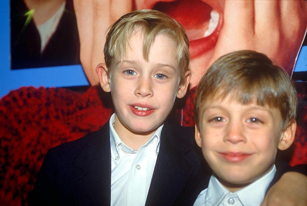 'HOME ALONE' FILM PREMIERE, LONDON, BRITAIN - 1990  MACAULAY CULKIN AND BROTHER KEIRAN