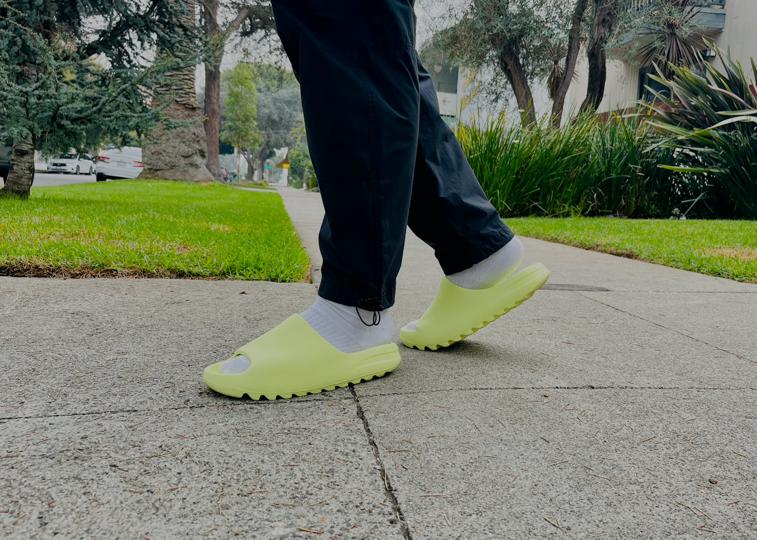 skuffe forår flåde Wearing Kanye's Adidas Yeezy Slides: Best sandals ever?