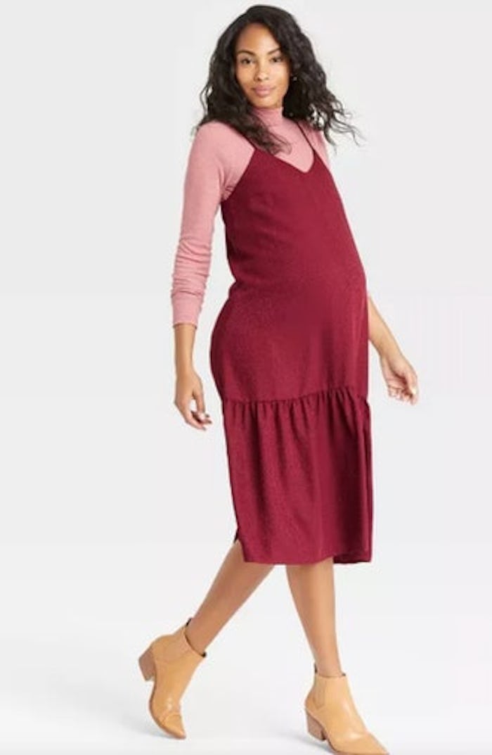 woman in maternity dress
