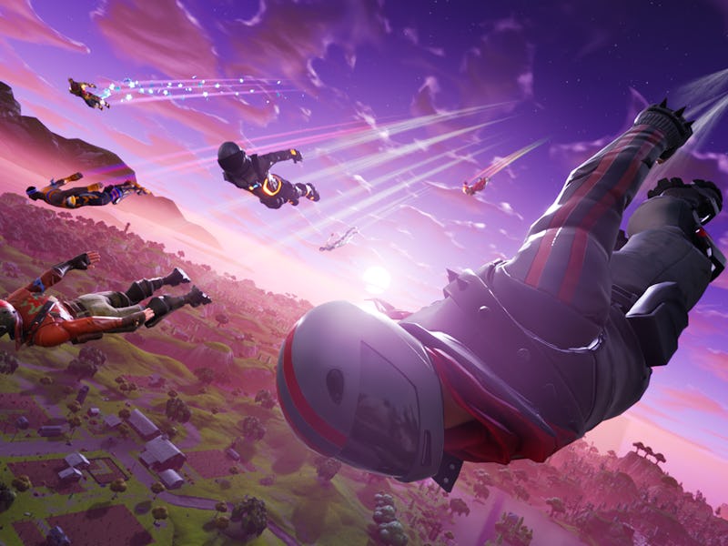 Characters falling from the sky at the beginning of a a game of fortnite