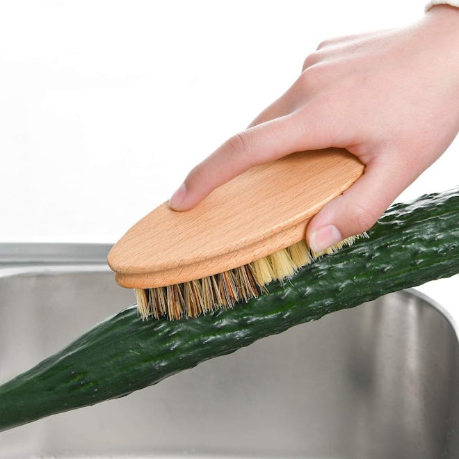SUBEKYU Vegetable Brush Scrubber