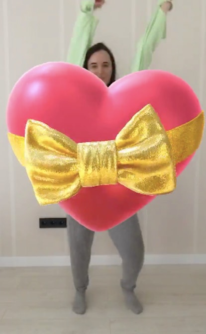 Snapchat's Valentine's Day 2021 Lenses include so many AR options and virtual cards.