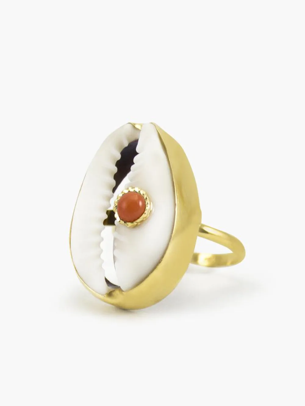 Shell Jewelry Pieces To Make You Feel Like You're At The Beach