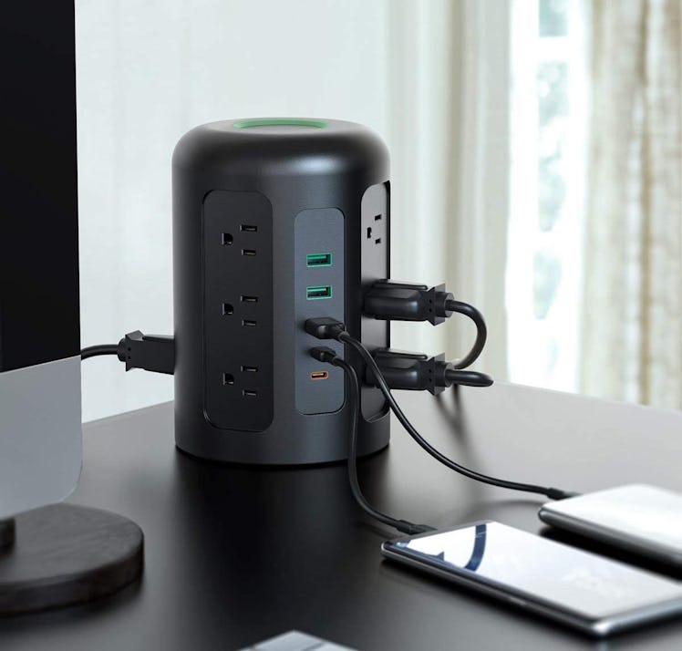 AUKEY Power Strip Tower