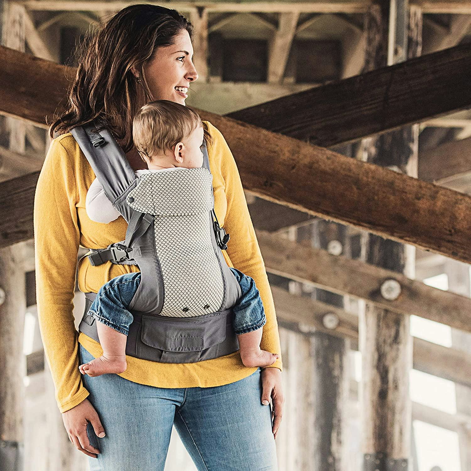 The 4 Best Baby Carriers For Petite Moms