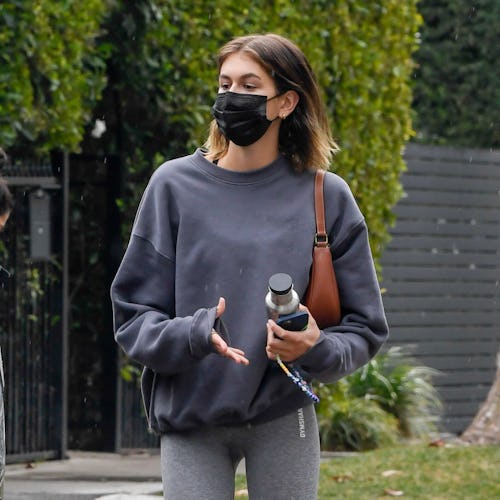 Kaia Gerber leaves a pilates class on January 23, 2021 in Los Angeles, California. 