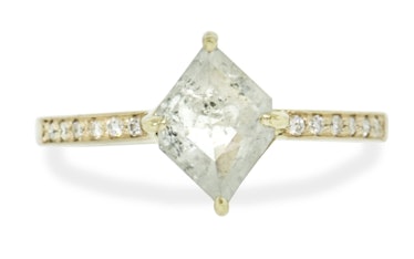 Icy White Kite Diamond Ring