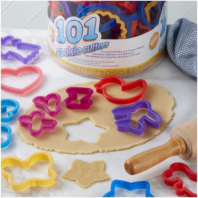Wilton Plastic Cookie Cutter Set (101 Pieces)